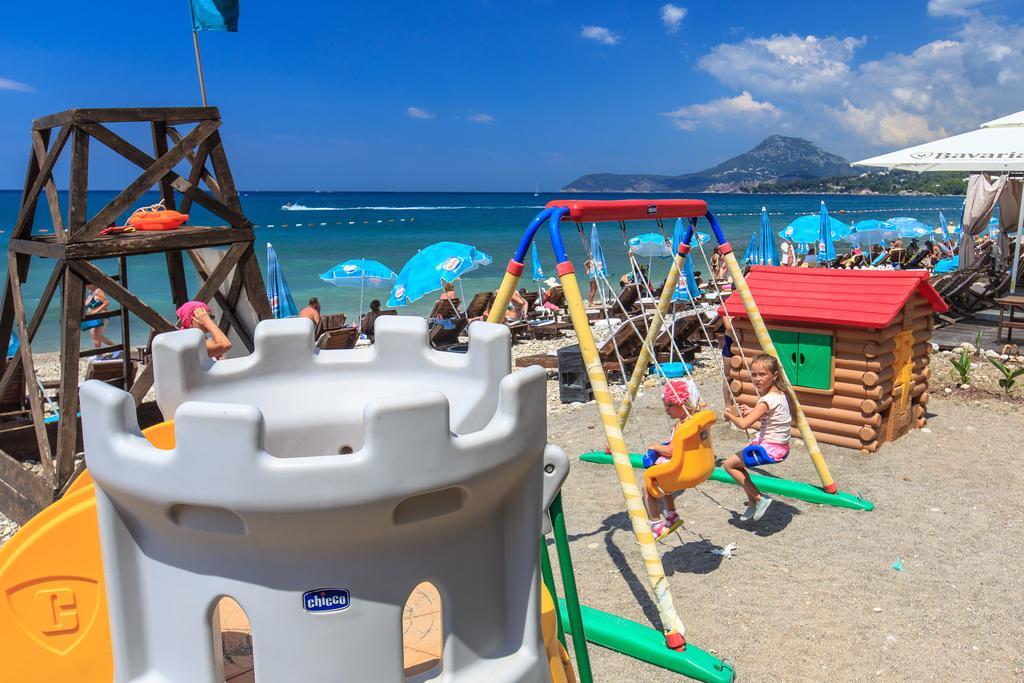 Apartments Kuce Lekovica Beach & Snack Bar- Bistro Exteriér fotografie