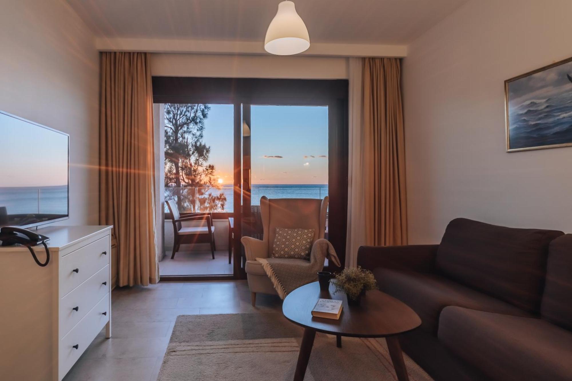 Apartments Kuce Lekovica Beach & Snack Bar- Bistro Pokoj fotografie