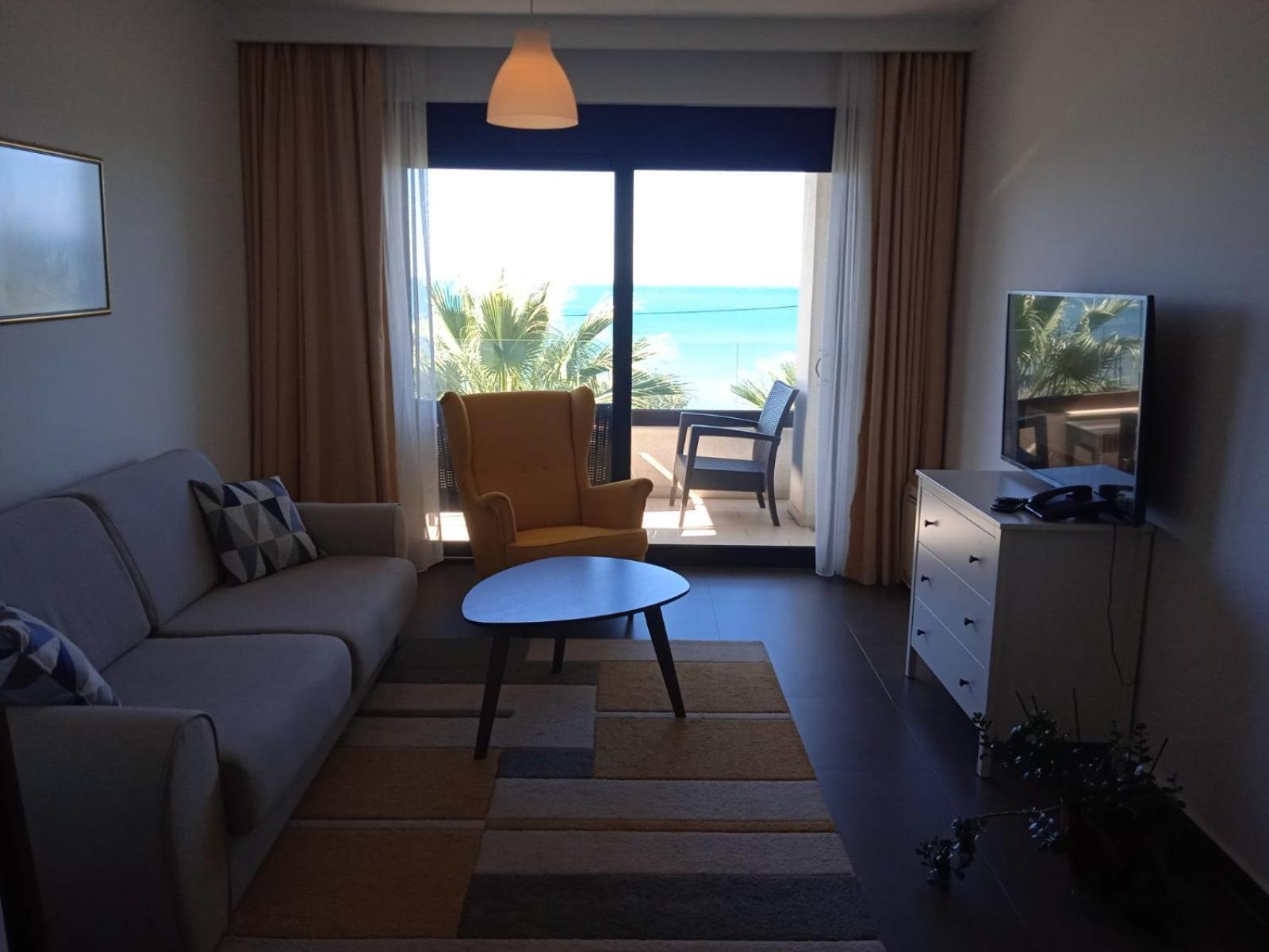 Apartments Kuce Lekovica Beach & Snack Bar- Bistro Pokoj fotografie