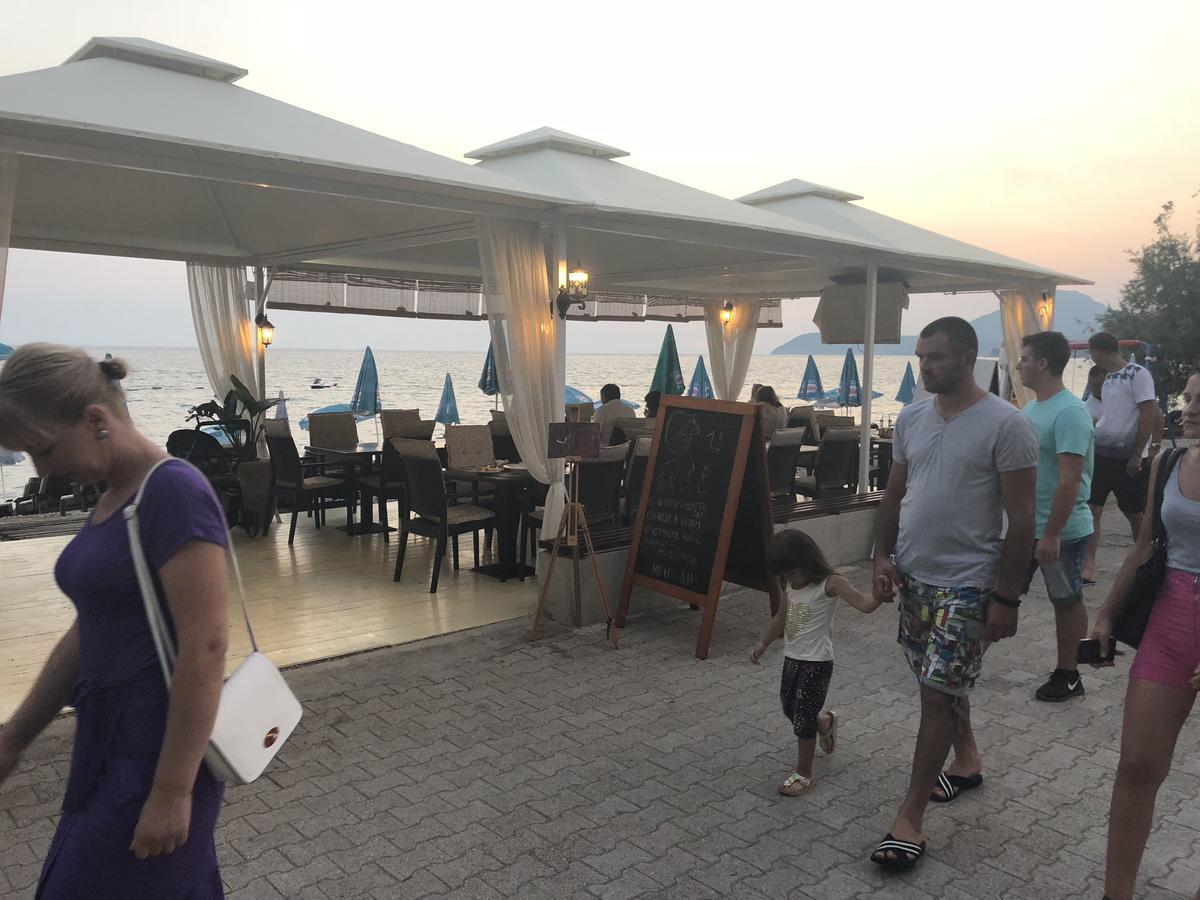 Apartments Kuce Lekovica Beach & Snack Bar- Bistro Exteriér fotografie