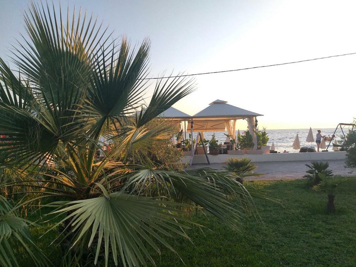 Apartments Kuce Lekovica Beach & Snack Bar- Bistro Exteriér fotografie