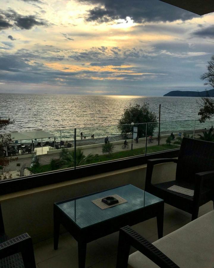 Apartments Kuce Lekovica Beach & Snack Bar- Bistro Exteriér fotografie